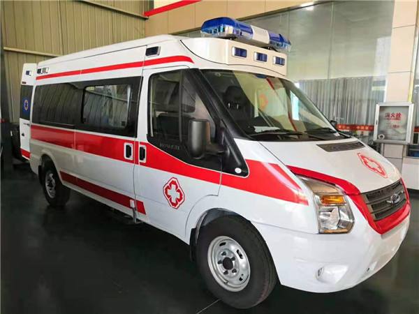 英德市福特V362救护车